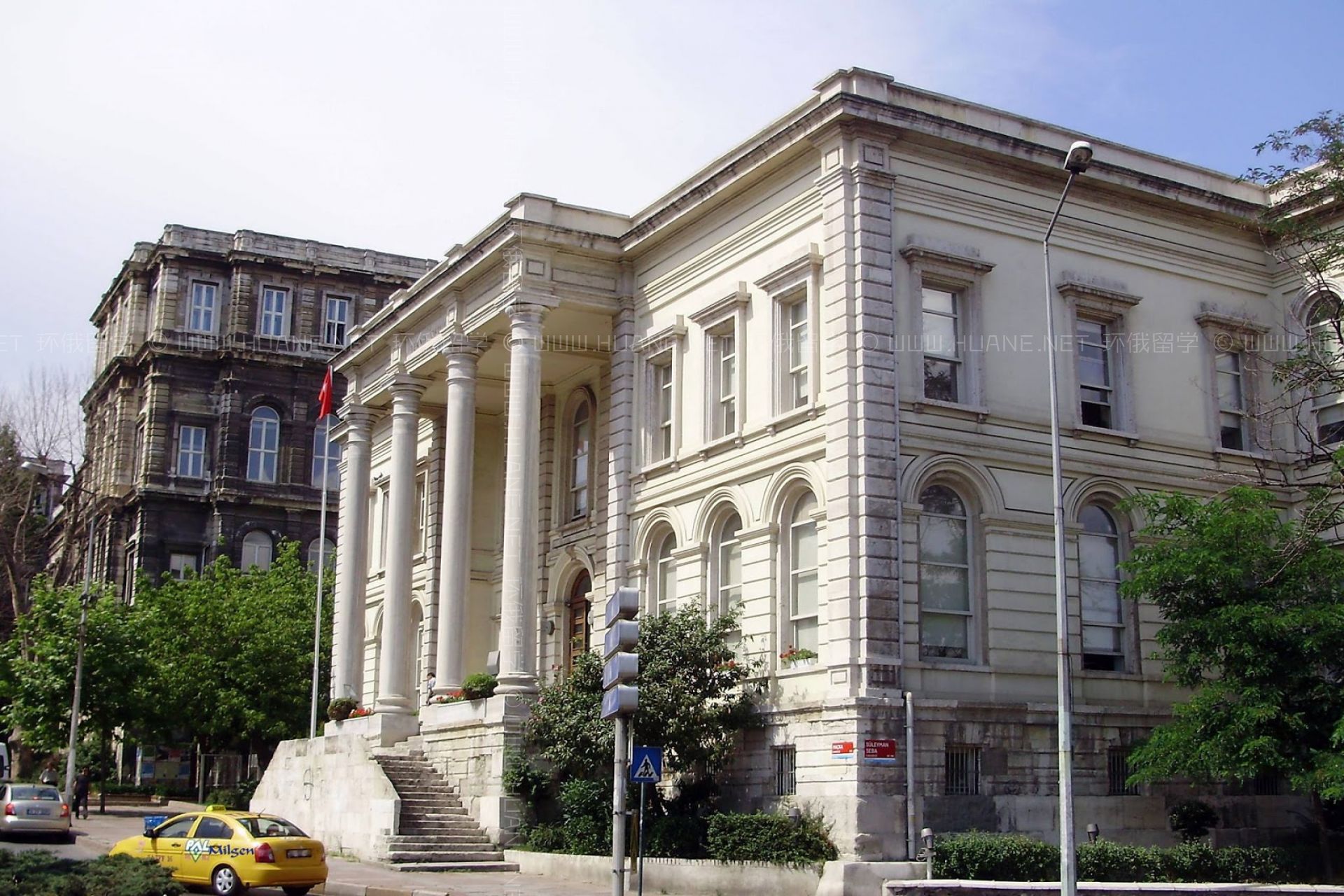 伊斯坦布爾科技大學(xué)